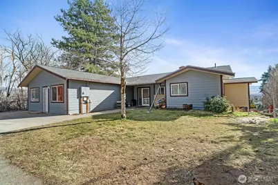 514 N Ash Street, Omak, WA 98841 - Photo 3