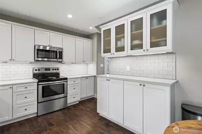 714 S 60th Street, Tacoma, WA 98408 - Photo 11