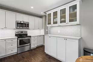 714 S 60th St, Tacoma, WA 98408 - Photo 11