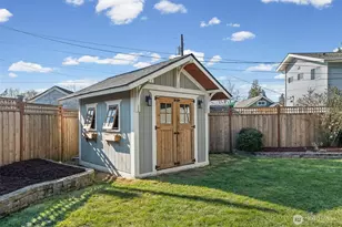 714 S 60th St, Tacoma, WA 98408 - Photo 5