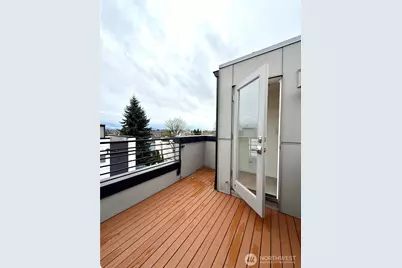 1638 20th Avenue #B, Seattle, WA 98122 - Photo 7