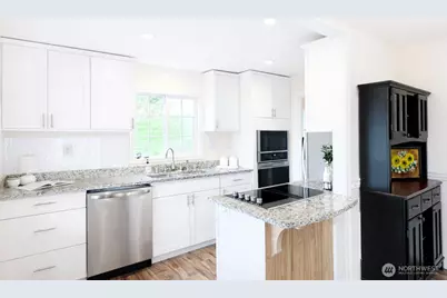 10904 49th Ave S, Tukwila, WA 98178 - Photo 5