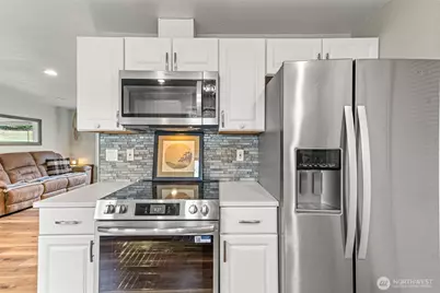 621 Crockett Lake Drive, Coupeville, WA 98239 - Photo 9