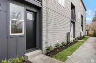 225 106th St SW, Everett, WA 98204 - Photo 1