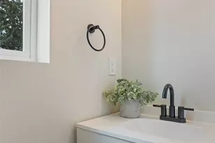 225 106th St SW, Everett, WA 98204 - Photo 9