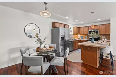 1411 Evergreen Park Drive SW #201, Olympia, WA 98502 - Photo 5