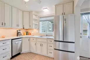 3515 Columbia Heights Rd, Longview, WA 98632 - Photo 9