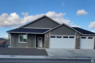 907 NE 5th Ave, Ephrata, WA 98823 - Photo 1