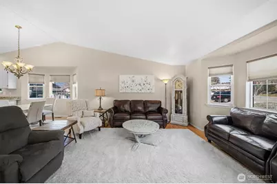 1816 NE 3rd Street, East Wenatchee, WA 98802 - Photo 3