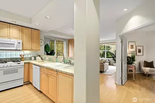 3900 2nd Ave NE, Seattle, WA 98105 - Photo 11