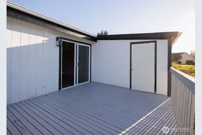 814 5th St, Steilacoom, WA 98388 - Photo 17