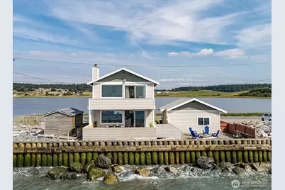 2507 W Beach Road, Oak Harbor, WA 98277 - Photo 39