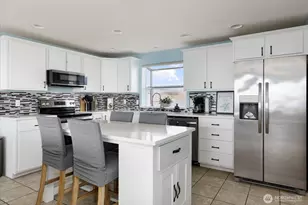 2507 W Beach Rd, Oak Harbor, WA 98277 - Photo 7