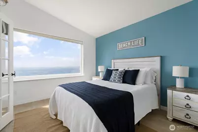 2507 W Beach Road, Oak Harbor, WA 98277 - Photo 19