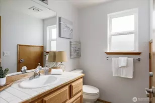 2507 W Beach Rd, Oak Harbor, WA 98277 - Photo 11