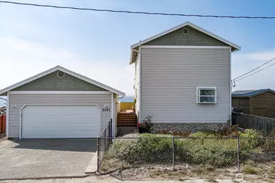 2507 W Beach Road, Oak Harbor, WA 98277 - Photo 35