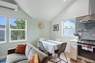 3013 61st Ave SW, Seattle, WA 98116 - Photo 5