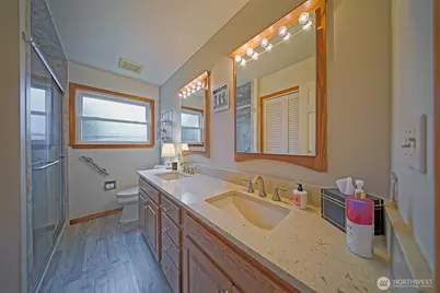 6404 N Five Views Road, Tacoma, WA 98407 - Photo 19