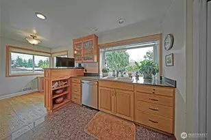 6404 N 5 Views Rd, Tacoma, WA 98407 - Photo 23