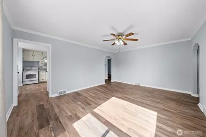 312 17th Street NW, Puyallup, WA 98371 - Photo 5