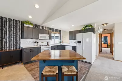 8109 2nd Place NE, Lake Stevens, WA 98258 - Photo 7