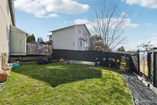 8109 2nd Pl SE, Lake Stevens, WA 98258 - Photo 25