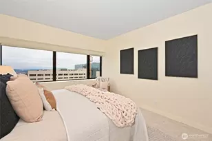 1301 Spring St, Seattle, WA 98104 - Photo 25