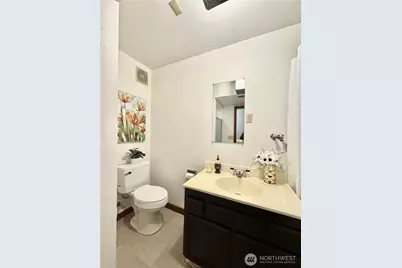 9901 NE 32nd Street, Bellevue, WA 98004 - Photo 23