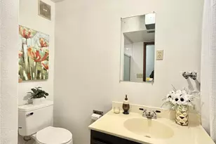 9901 NE 32nd St, Bellevue, WA 98004 - Photo 23