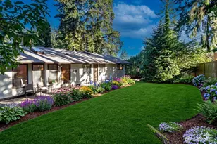 9901 NE 32nd St, Bellevue, WA 98004 - Photo 27