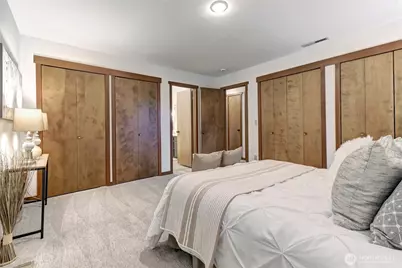 9901 NE 32nd Street, Bellevue, WA 98004 - Photo 13