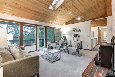 9901 NE 32nd Street, Bellevue, WA 98004 - Photo 3