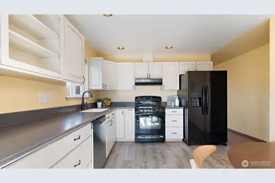 124 W Lippert Drive, Port Orchard, WA 98366 - Photo 13