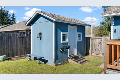 124 W Lippert Drive, Port Orchard, WA 98366 - Photo 33