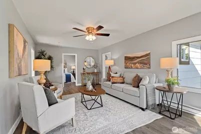 8164 Falls Avenue SE, Snoqualmie, WA 98065 - Photo 5