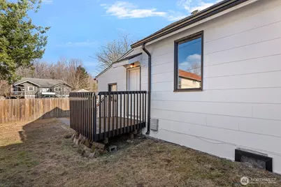 8164 Falls Avenue SE, Snoqualmie, WA 98065 - Photo 19