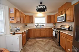 10724 92nd St Ct SW, Tacoma, WA 98498 - Photo 11