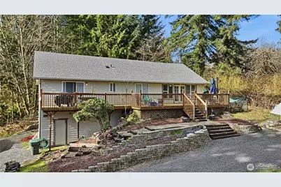 421 McAdams Road E, Longview, WA 98632 - Photo 1