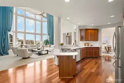 4304 120th Avenue SE, Bellevue, WA 98006 - Photo 5