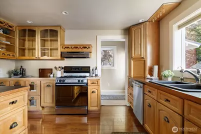 220 Morris Street, La Conner, WA 98257 - Photo 19