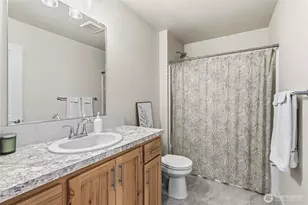 134 E Joyce Ct, La Center, WA 98629 - Photo 9