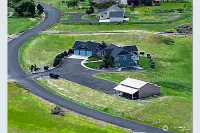 55776 Bay Area Drive, Electric City, WA 99123 - Photo 1