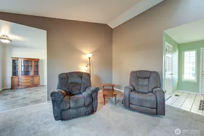 8709 15th Street NE, Lake Stevens, WA 98258 - Photo 3