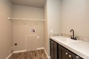 211 S Barr Rd, Port Angeles, WA 98362 - Photo 27