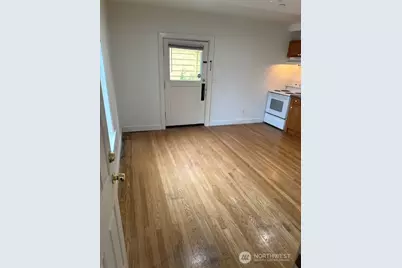 2311 Yale Avenue E, Seattle, WA 98102 - Photo 11