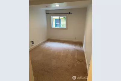 2311 Yale Avenue E, Seattle, WA 98102 - Photo 3