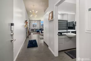 501 Roy St, Seattle, WA 98109 - Photo 17