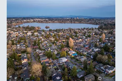 532 N 72nd Street, Seattle, WA 98103 - Photo 31