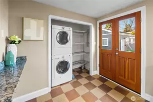 532 N 72nd St, Seattle, WA 98103 - Photo 13