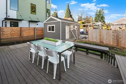 532 N 72nd Street, Seattle, WA 98103 - Photo 15